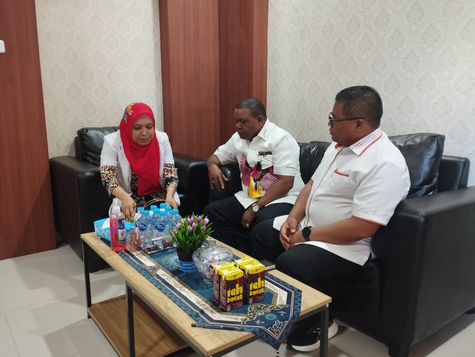 Dr Nurwahida Memaparkan Alur Pemeriksaan Fisik Jasmani Kepada Paslon Hero