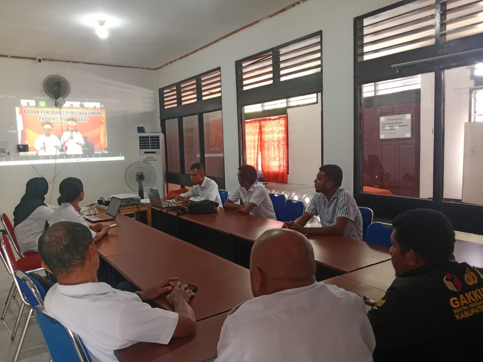 Arahan Koordiv HPS Bawaslu Provinsi Melalui Zoom Meeting