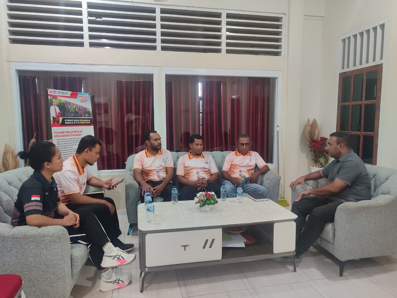 Diskusi Bersama STIH 
