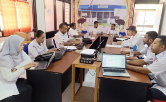 RDK (Rapat Dalam Kantor) Dipimpin Oleh Ketua & Anggota Bawaslu Manokwari Dan dihadiri para Staf.