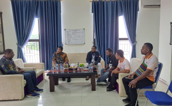 Wakil Rektor III UNIPA Dan Ketua Bawaslu Kabupaten Manokwari Beserta Jajaran Melakukan Konsolidasi Demokrasi
