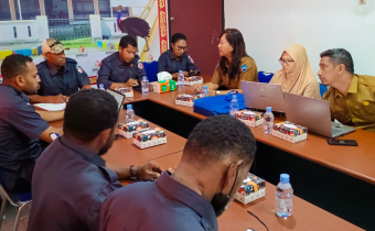Ketua Bawaslu Kabupaten Dan Jajaran Melakukan Diskusi Bersama Kepala Bidang Kearsipan Kabupaten Manokwari
